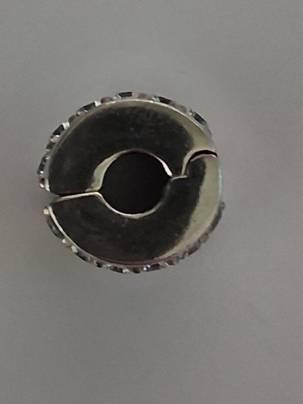 Pandora 791972CZ Clear Sparkling Row Clip Charm – Sterling Silver - Picture 3 of 6